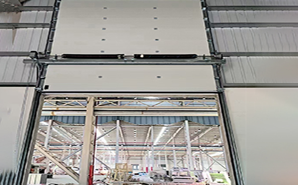 新城镇工业提升门