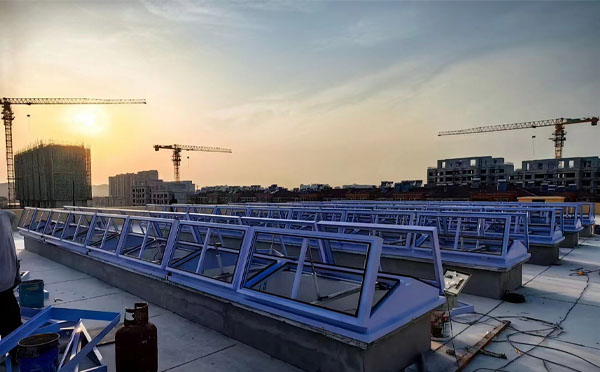 消防新城镇排烟窗工作原理