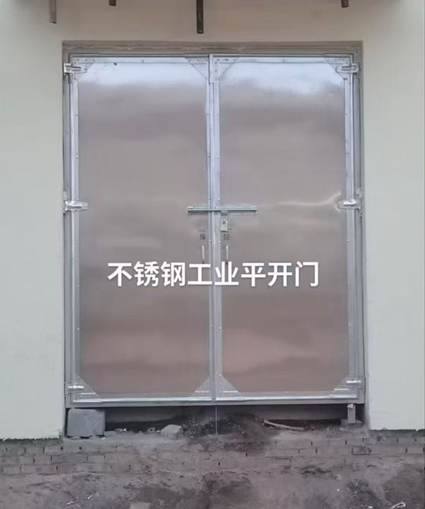 不锈钢新城镇工业平开门在现代工业场景中的应用实践